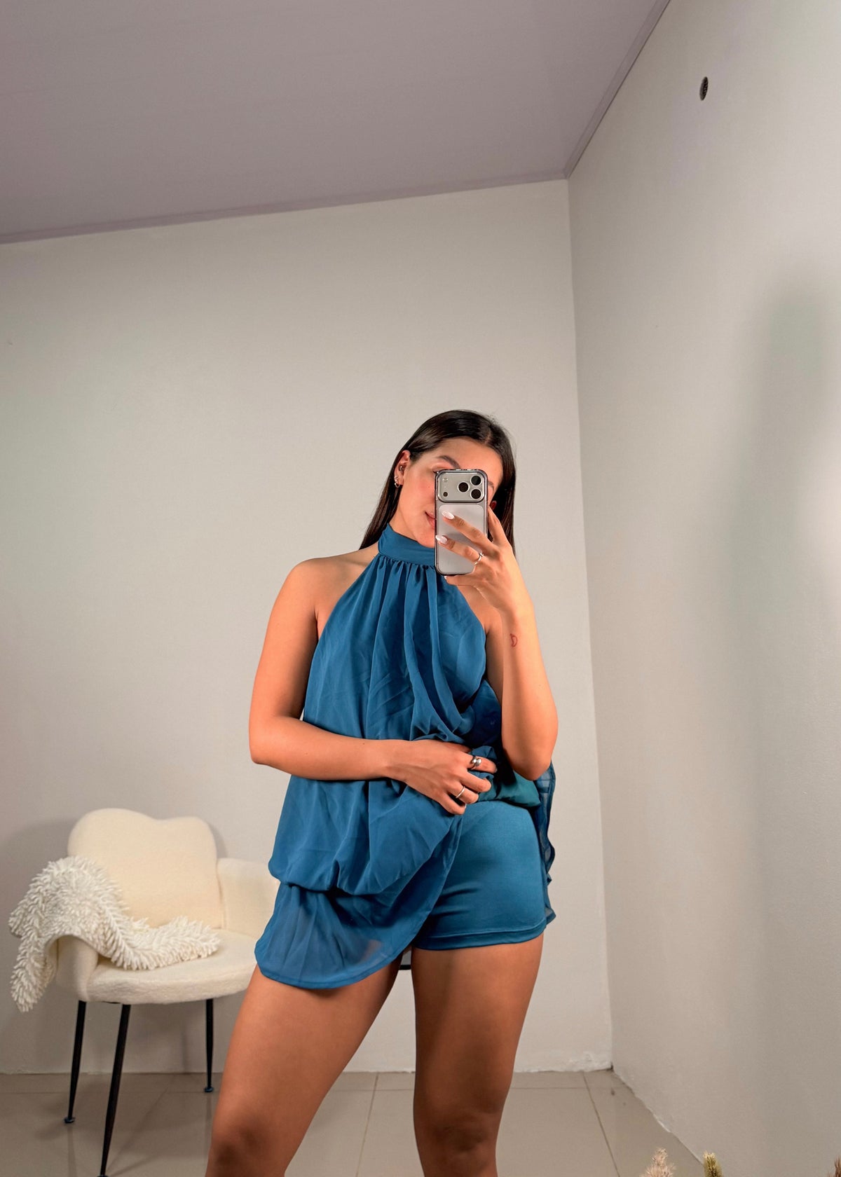 Vestido corto azul éter con short