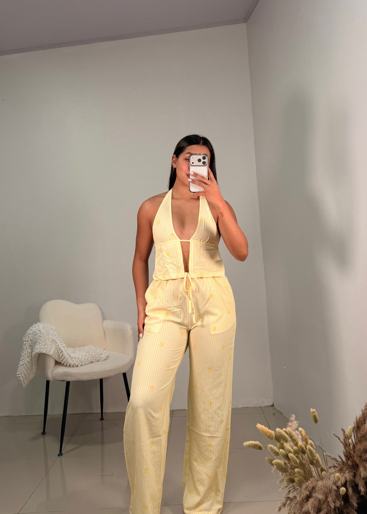 Set amarillo con pantalón